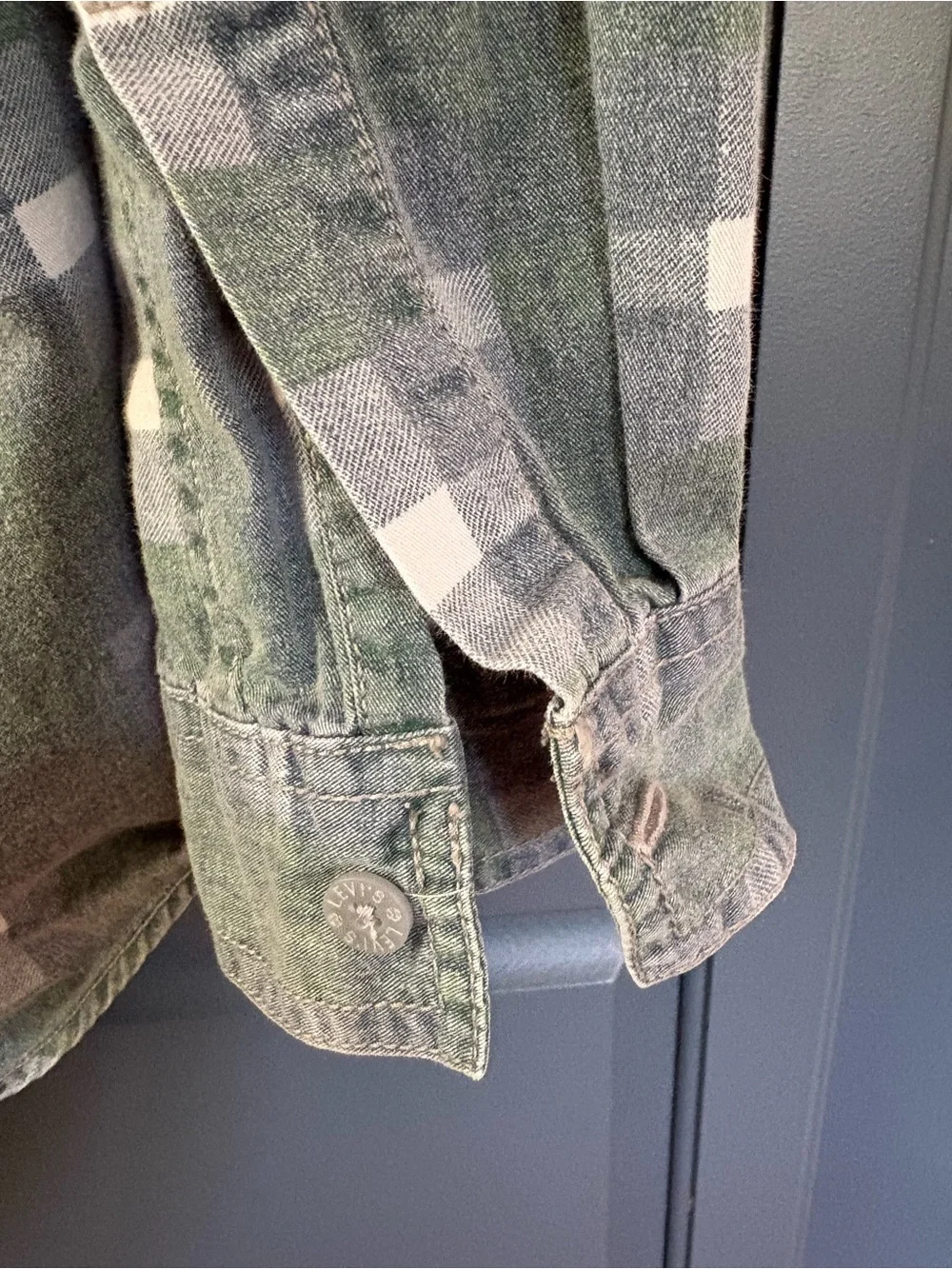 vintage Levi's button-down worker shirt distinctive green and white cris cross - Picture 7 of 13